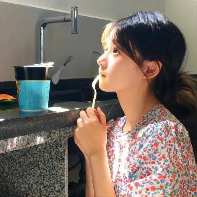 温暖的客栈 封面